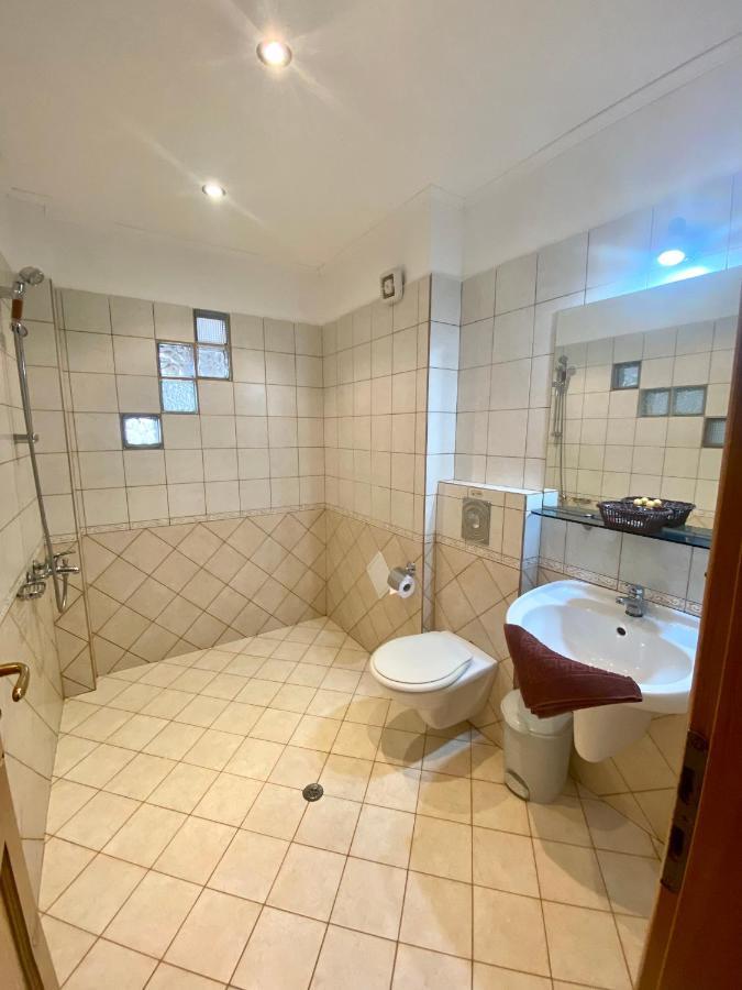 Family Hotel The Golden Fish โซโซโปล ภายนอก รูปภาพ