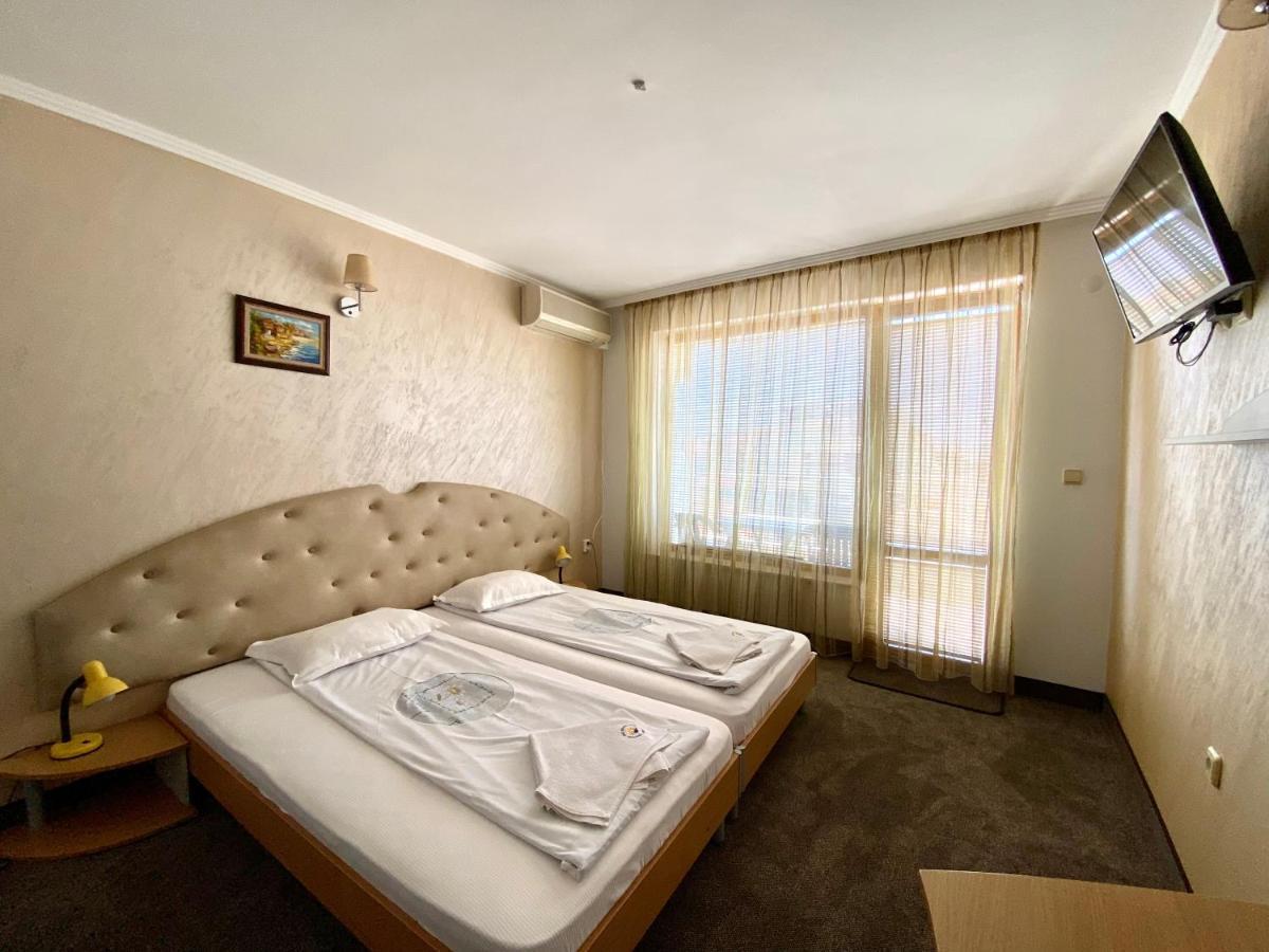Family Hotel The Golden Fish โซโซโปล ภายนอก รูปภาพ