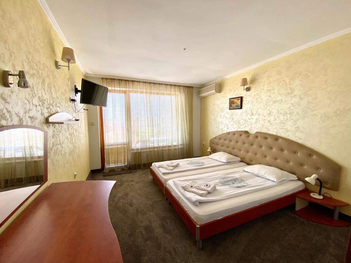 Family Hotel The Golden Fish โซโซโปล ภายนอก รูปภาพ