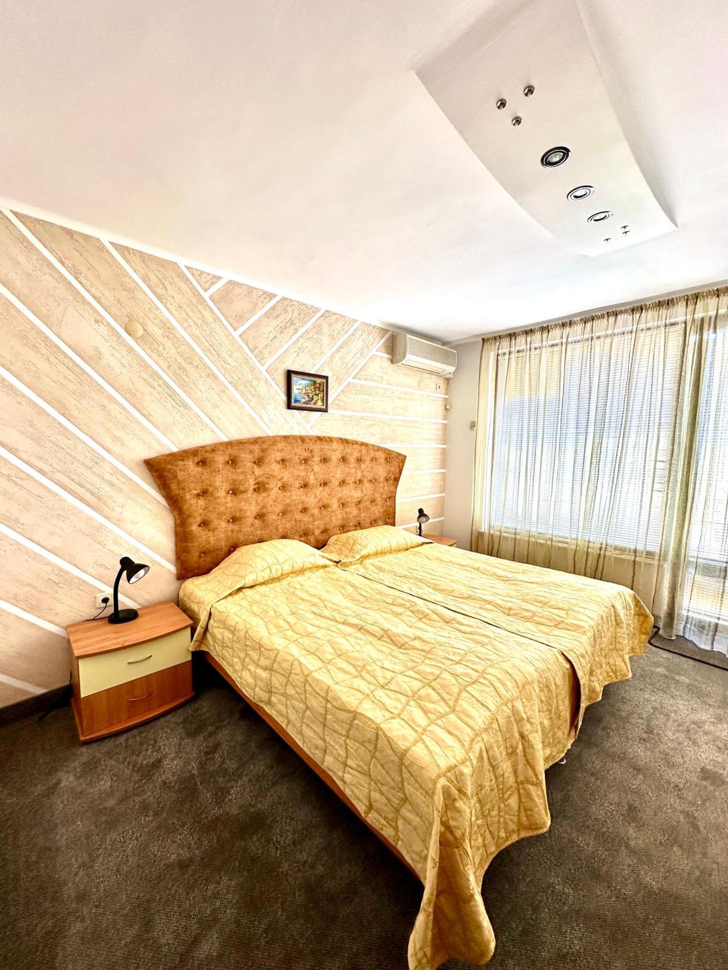 Family Hotel The Golden Fish โซโซโปล ภายนอก รูปภาพ